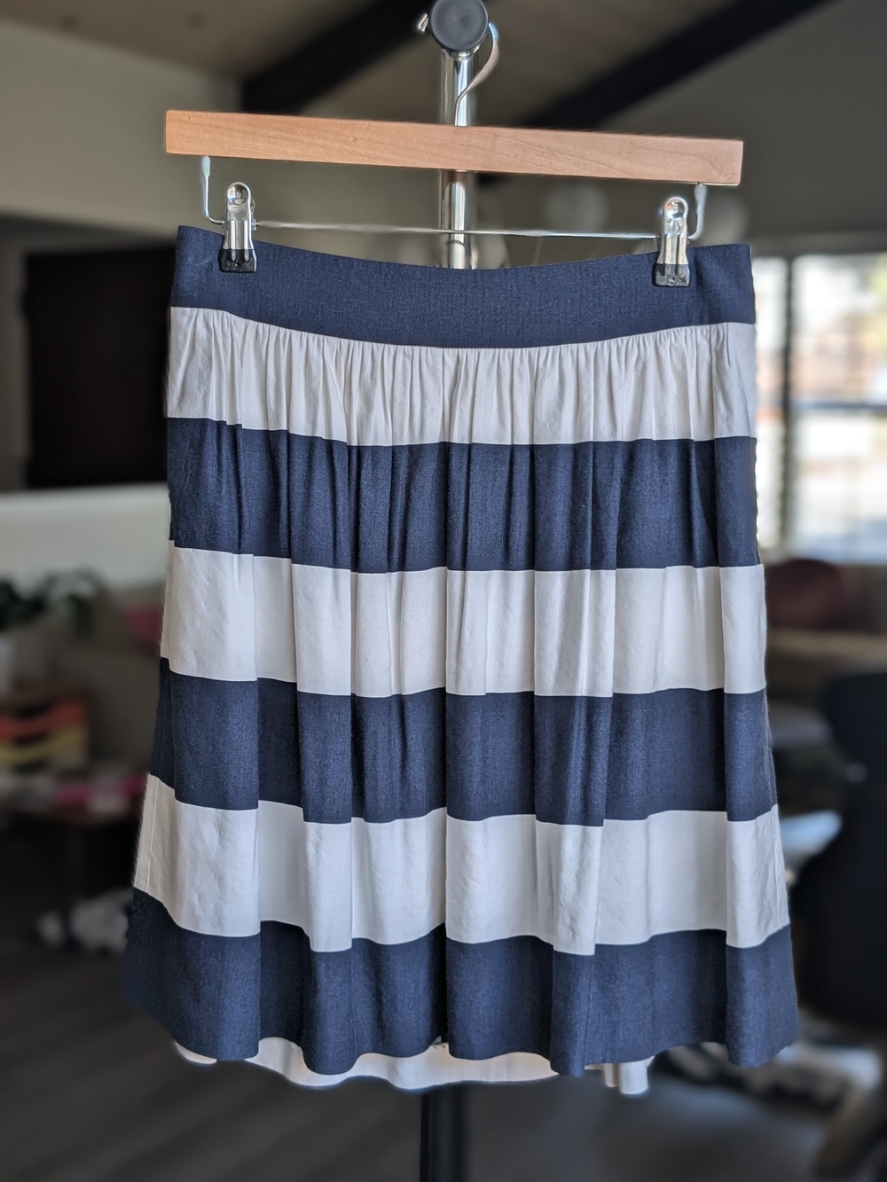 Banana Republic Preppy Navy and White Bold Striped A-Line Mini Skirt Size 4